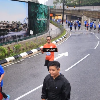 Runner Photo 7937765