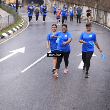 Runner Photo 7937772