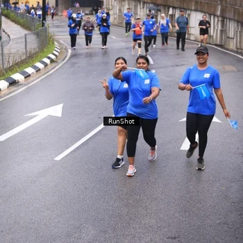 Runner Photo 7937776