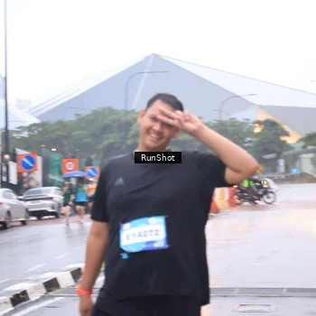 Runner Photo 7937784