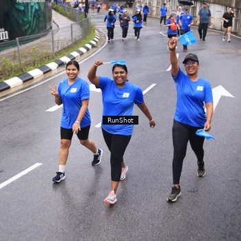 Runner Photo 7937791