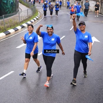 Runner Photo 7937792