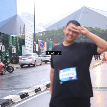 Runner Photo 7937806