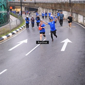 Runner Photo 7937807