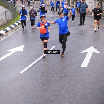 Runner Photo 7937809