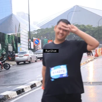 Runner Photo 7937817