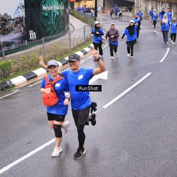 Runner Photo 7937827