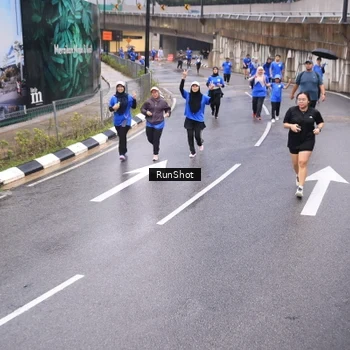 Runner Photo 7937841