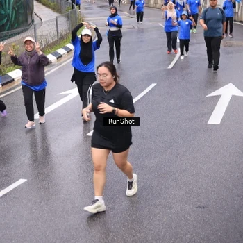 Runner Photo 7937860