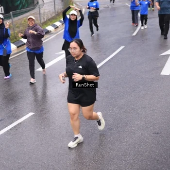 Runner Photo 7937869