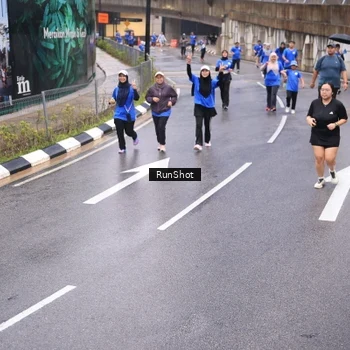Runner Photo 7937870