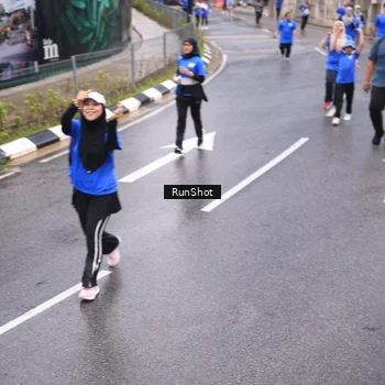 Runner Photo 7937880