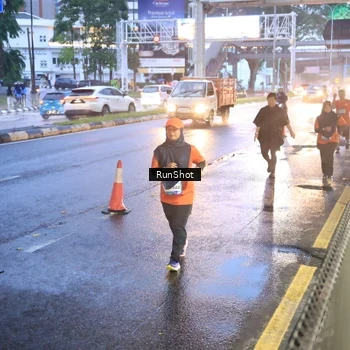 Runner Photo 7937886