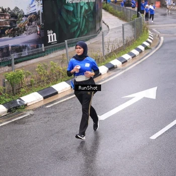 Runner Photo 7937894