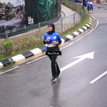 Runner Photo 7937895
