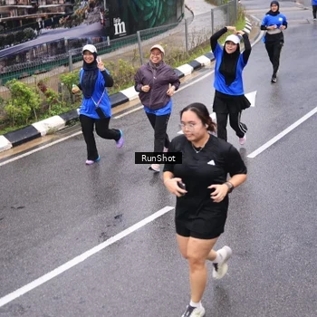 Runner Photo 7937896