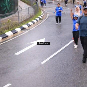 Runner Photo 7937903