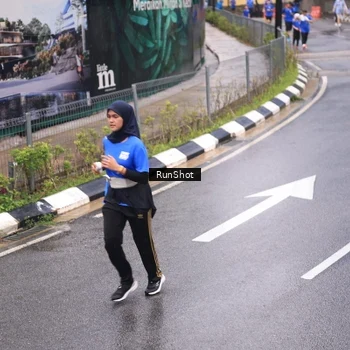 Runner Photo 7937904