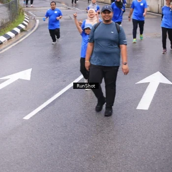 Runner Photo 7937909