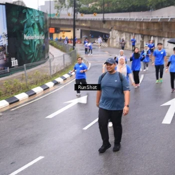 Runner Photo 7937923