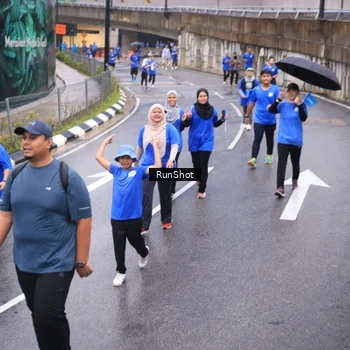 Runner Photo 7937926
