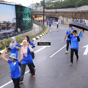 Runner Photo 7937949