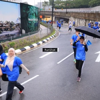 Runner Photo 7937954