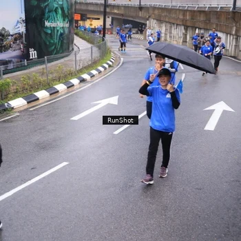 Runner Photo 7937957