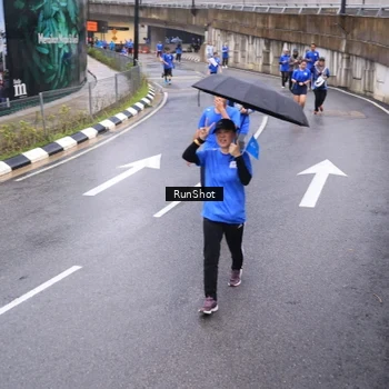 Runner Photo 7937958