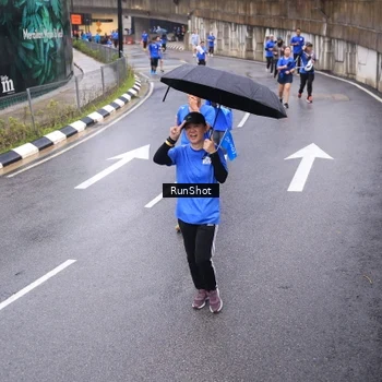 Runner Photo 7937961