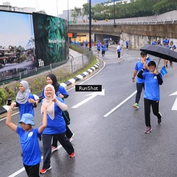 Runner Photo 7937962