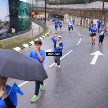 Runner Photo 7937977