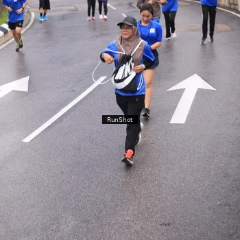 Runner Photo 7937991