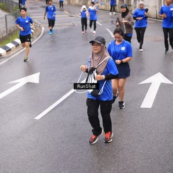 Runner Photo 7937993