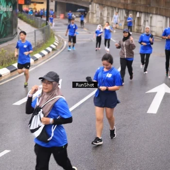 Runner Photo 7938000