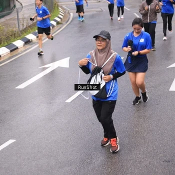 Runner Photo 7938015