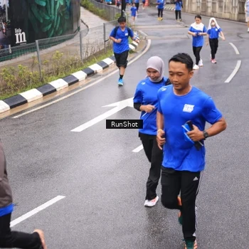 Runner Photo 7938038