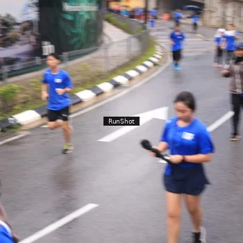Runner Photo 7938041