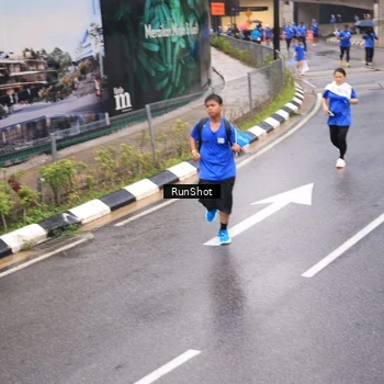 Runner Photo 7938050