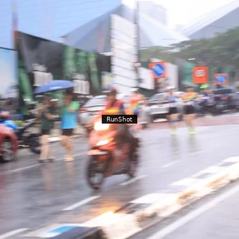 Runner Photo 7938052
