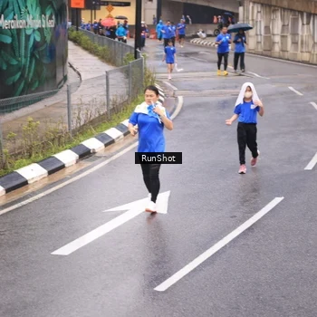 Runner Photo 7938060
