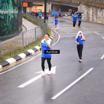 Runner Photo 7938065