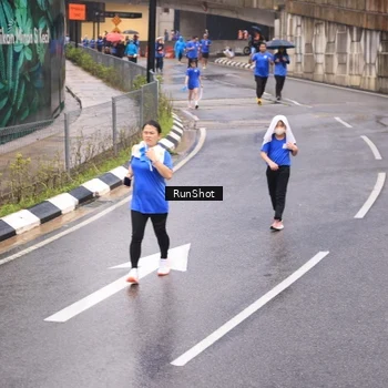 Runner Photo 7938066