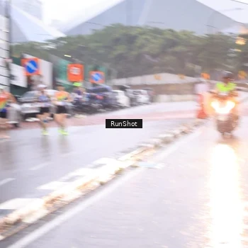 Runner Photo 7938085