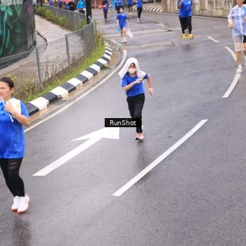 Runner Photo 7938086