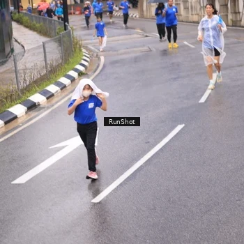 Runner Photo 7938093