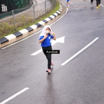 Runner Photo 7938100