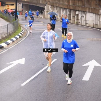 Runner Photo 7938118