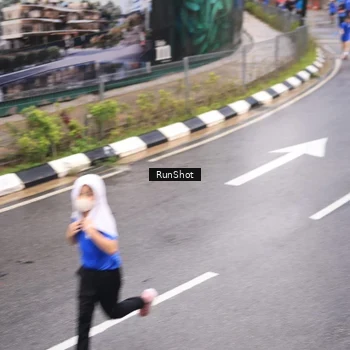 Runner Photo 7938122