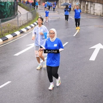 Runner Photo 7938131